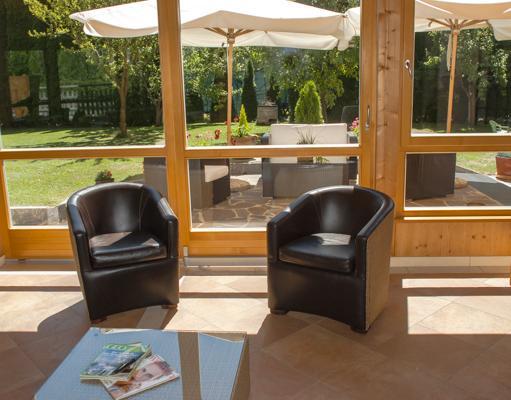 Residence-Garni Haus Tschenett Prato allo Stelvio Exterior foto